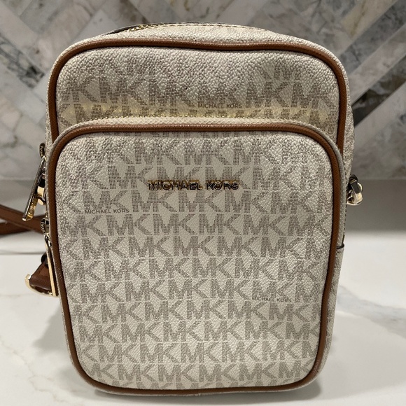 Michael Kors Handbags - Michael Kors